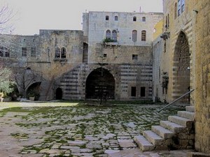 قلعة الشهابية..حصن أثري مهمل يختصر حكاية زمان