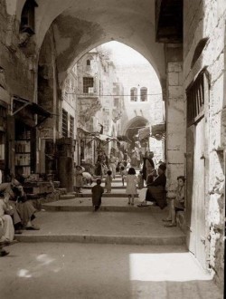 أحد شوارع المدينة القديمة - القدس 1920