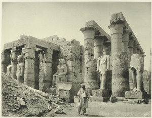The-temple-Ramses-statues