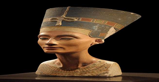 مؤامرة لسرقة رأس نفرتيتي وتهريبها خارج مصر
