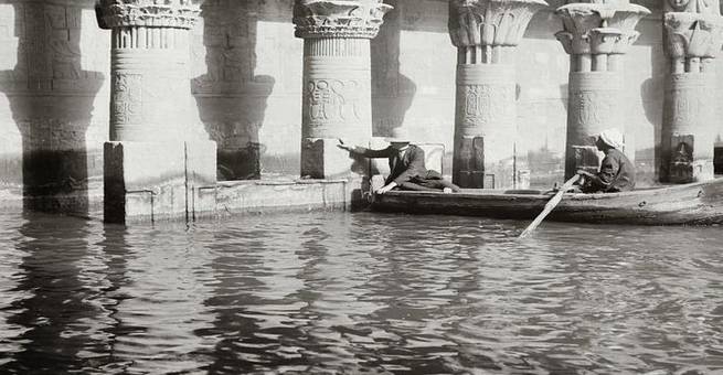 صورة نادرة | آثار أسوان غارقة في مياه الفيضان