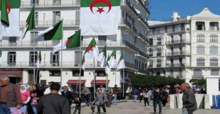 عودة الجدل حول انتهاك حرمة رمضان في الجزائر 