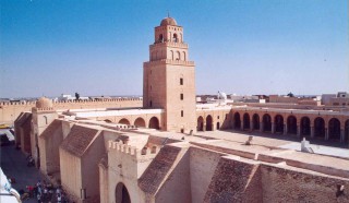 مسجد القيروان بتونس 