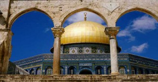 من الذي بنى قبة الصخرة ومتى بناها ؟