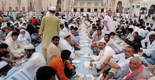 الخميس أول أيام شهر رمضان بالسعودية وعدة دول عربية 