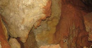 اكتشاف الكهف الذي عاش فيه الإنسان الأول 