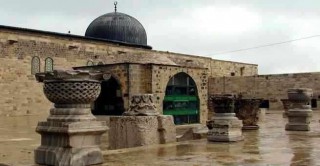 متى بني المسجد الأقصى ومن الذي بناه؟ 