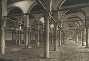 -Mosque_of_Amr_in_Cairo.-_1893